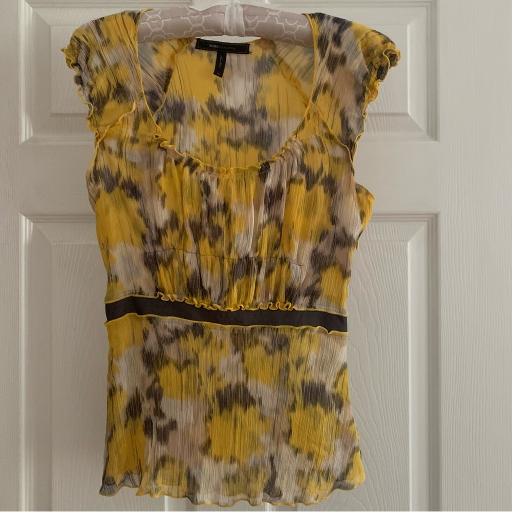 BCBG MaxAzria lightweight gauzy yellow top with small ruffle at front neckline - Picture 1 of 9